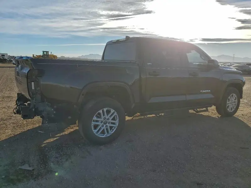 2023 TOYOTA TUNDRA CREWMAX SR  