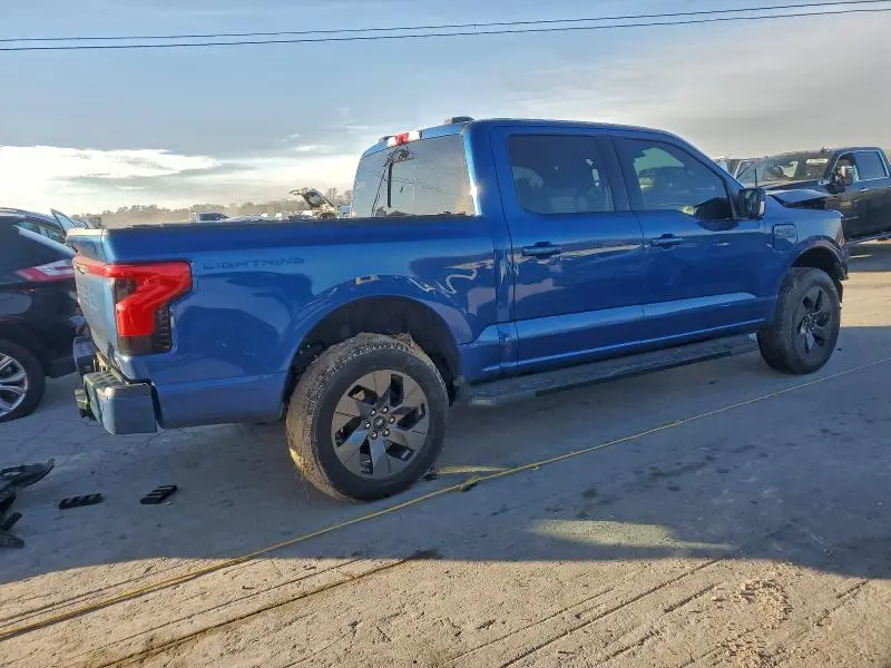 2022 FORD F150 LIGHTNING PRO  