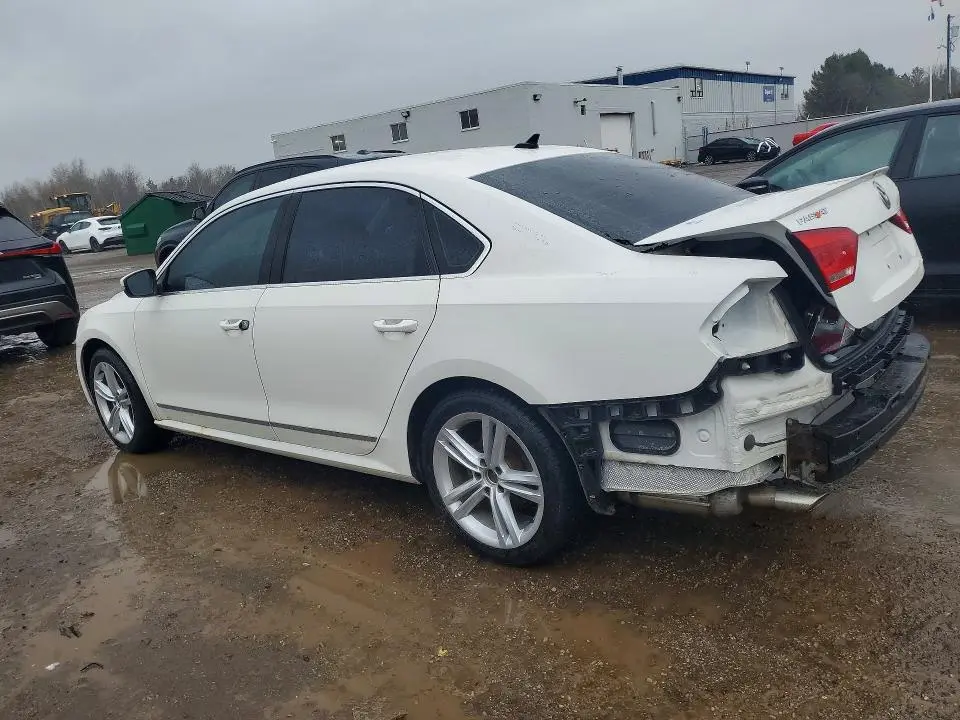 2015 VOLKSWAGEN PASSAT SEL  