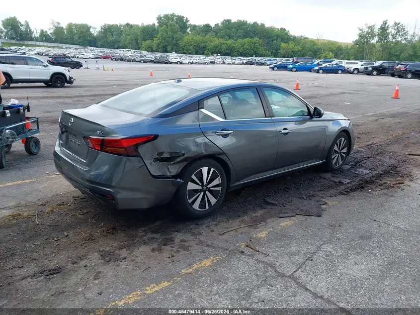 2022 NISSAN ALTIMA SV FWD