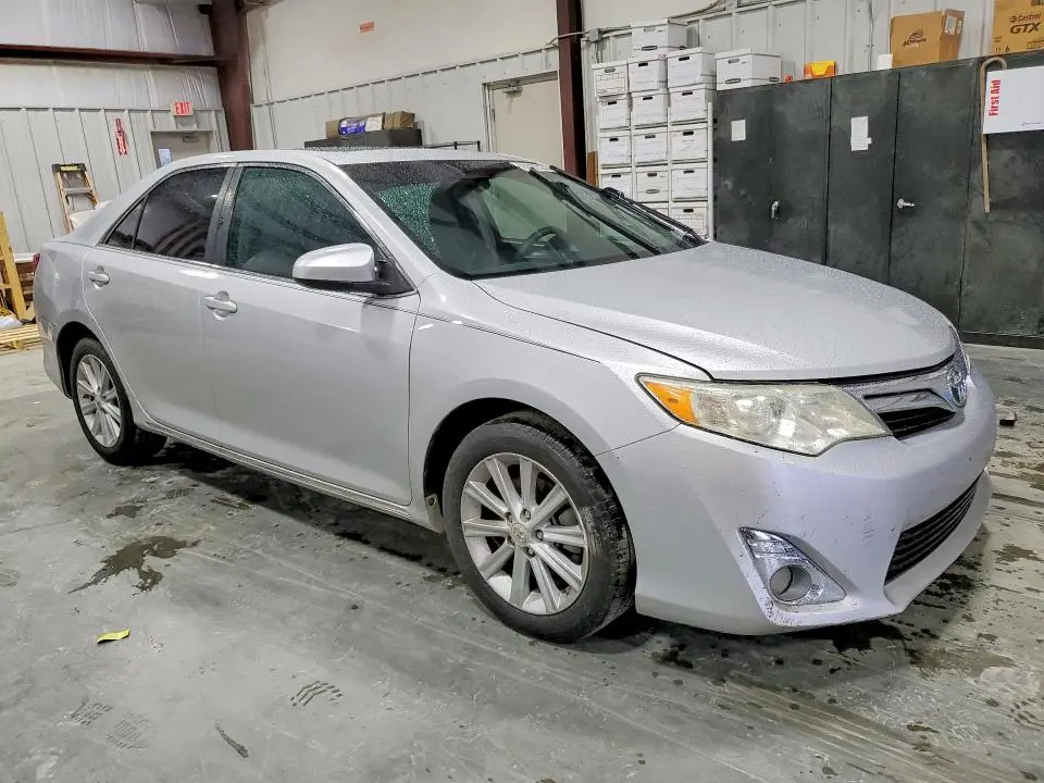 2012 TOYOTA CAMRY XLE  