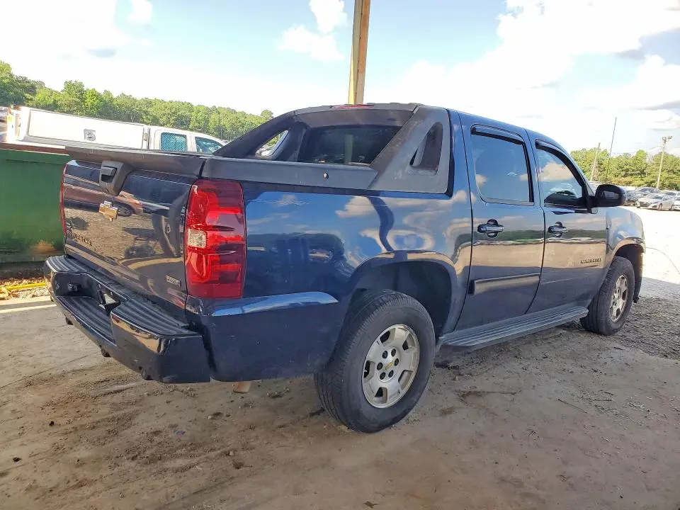 2010 CHEVROLET AVALANCHE LS  
