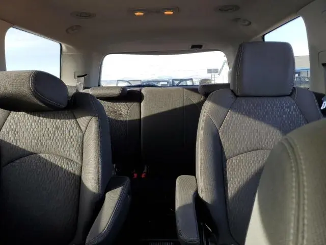2013 GMC ACADIA SLE  