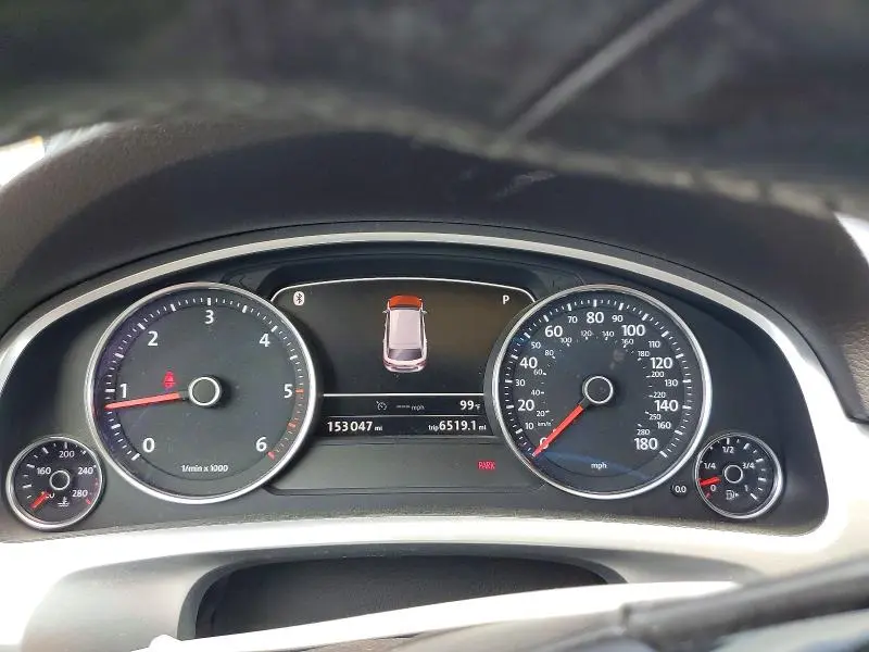2015 VOLKSWAGEN TOUAREG V6 TDI  