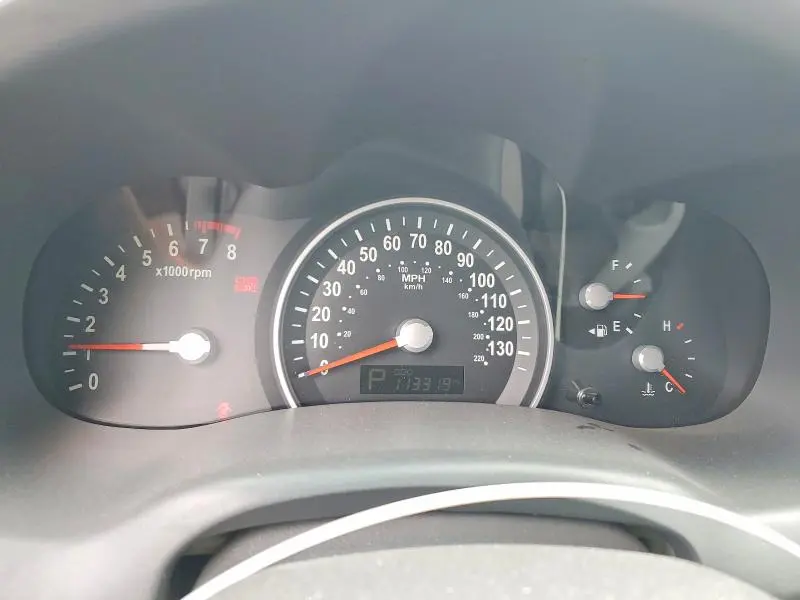 2012 KIA SEDONA LX  