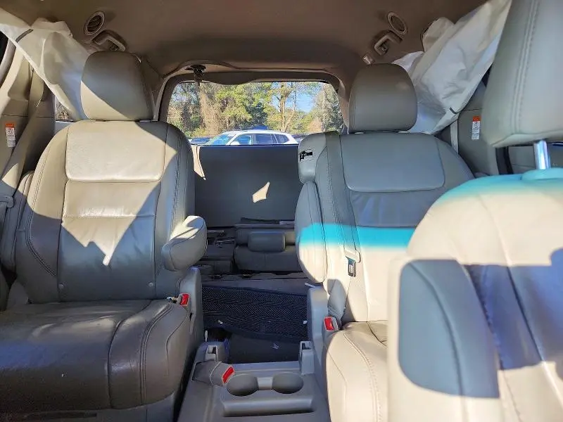 2015 TOYOTA SIENNA XLE  