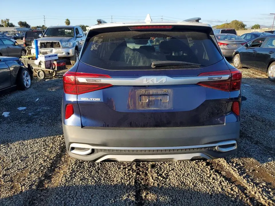 2022 KIA SELTOS S  