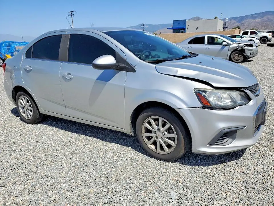 2017 CHEVROLET SONIC LT  