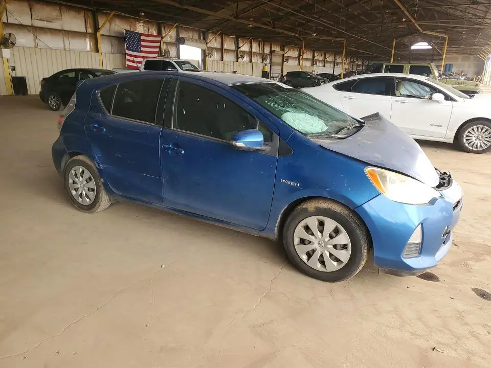 2013 TOYOTA PRIUS C TWO  