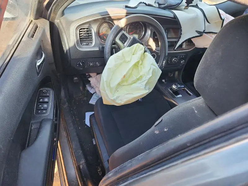 2012 DODGE CHARGER SE  