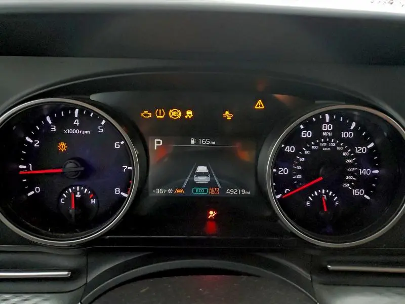 2024 KIA CARNIVAL LX  