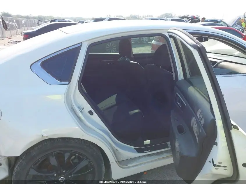 2017 NISSAN ALTIMA 2.5 SR