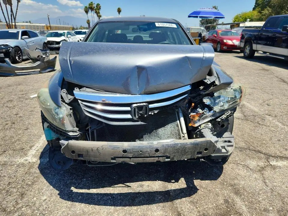 2011 HONDA ACCORD LX  
