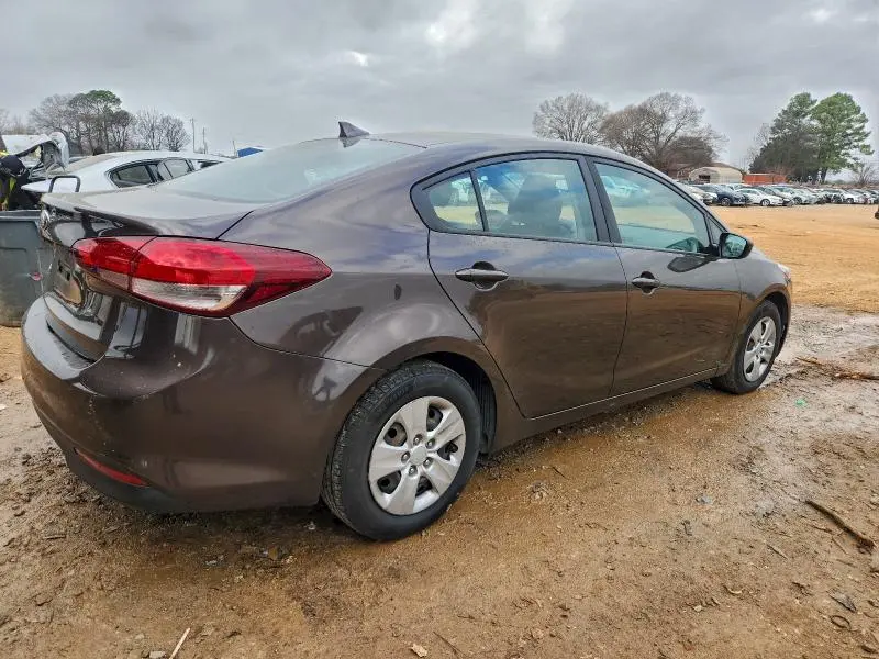 2017 KIA FORTE LX  