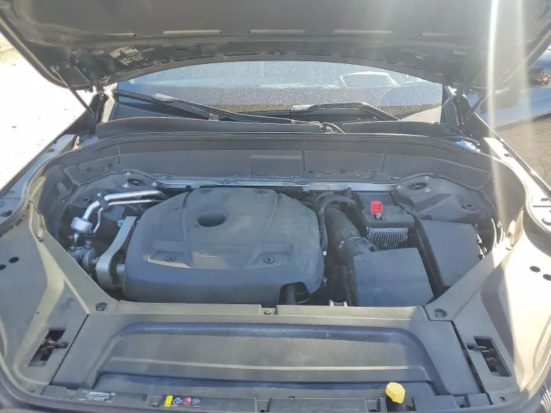 2019 VOLVO XC90 T6 MOMENTUM  