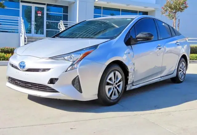 2018 TOYOTA PRIUS THREE  