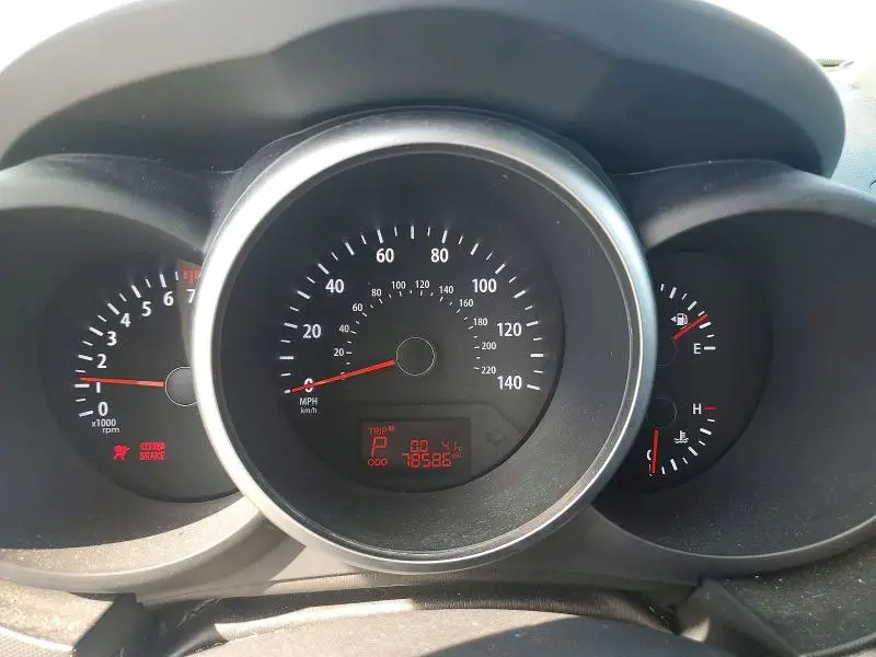 2013 KIA SOUL +  
