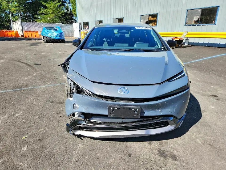 2026 TOYOTA PRIUS LE  