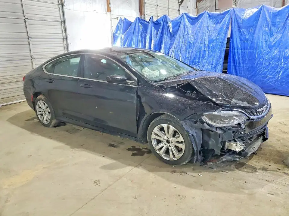 2015 CHRYSLER 200 LX  