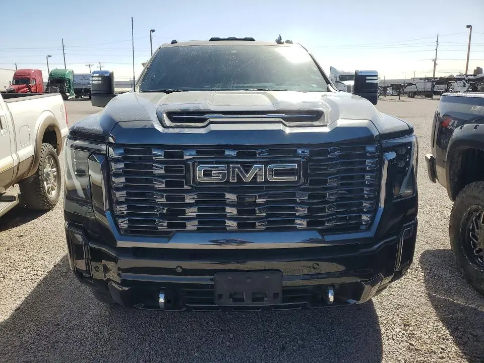2024 GMC SIERRA K2500 DENALI  