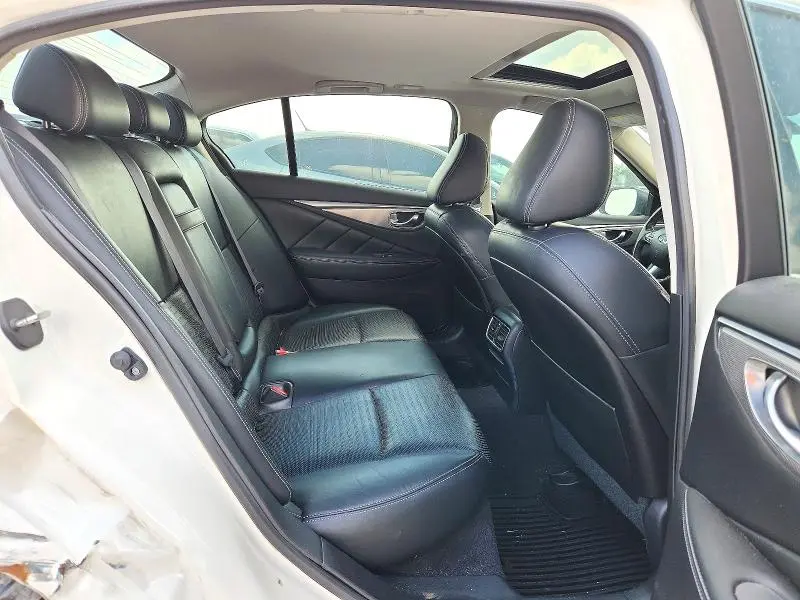 2015 INFINITI Q50 SPORT  