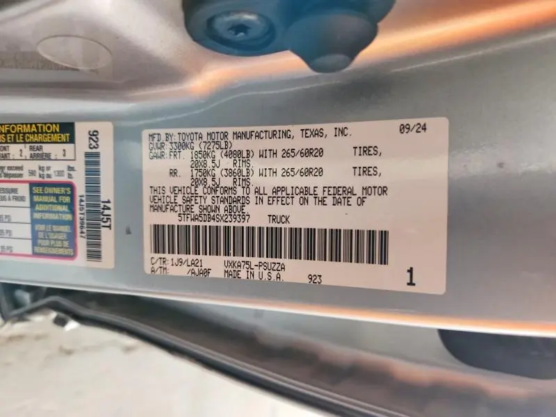 2025 TOYOTA TUNDRA PLATINUM  