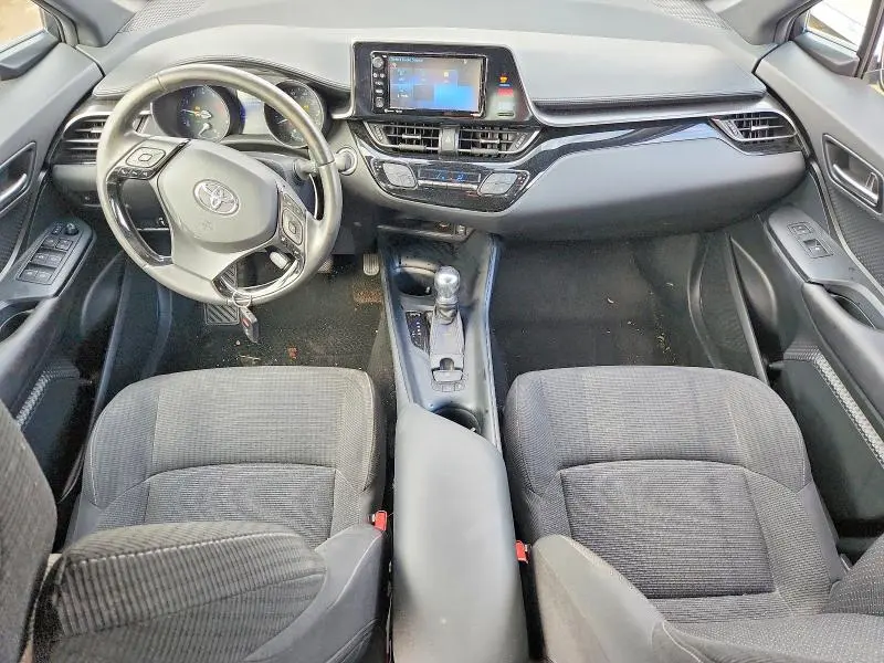 2018 TOYOTA C-HR XLE PREMIUM  