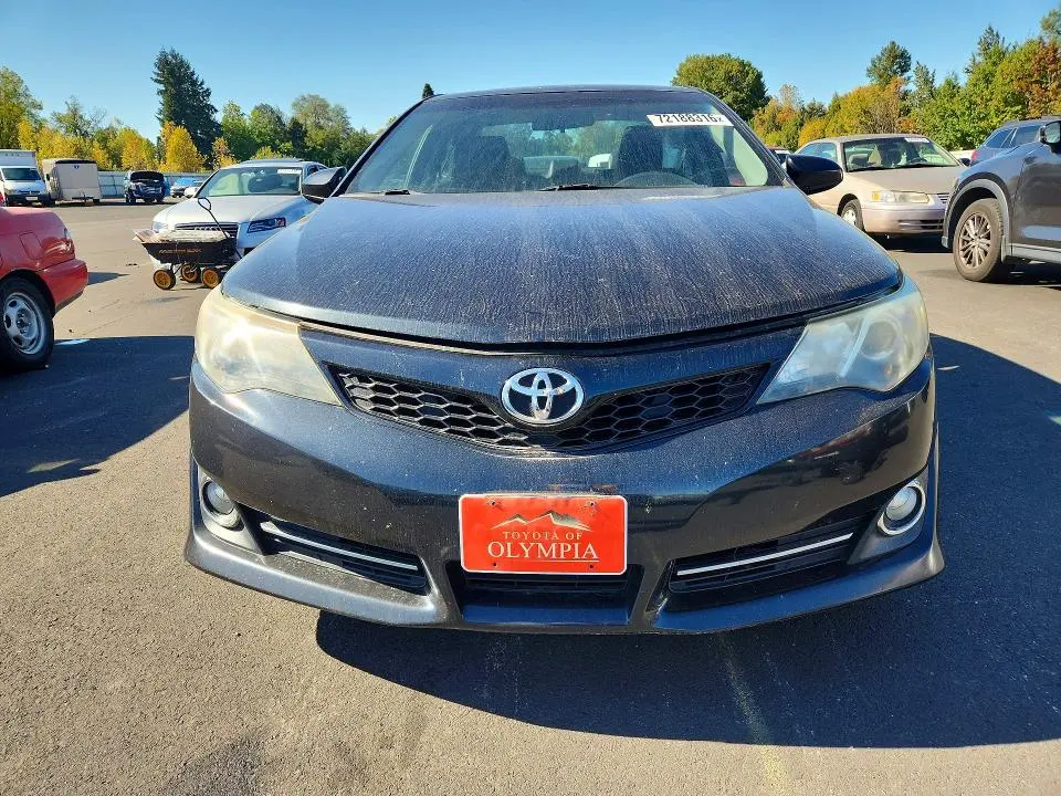2012 TOYOTA CAMRY SE  