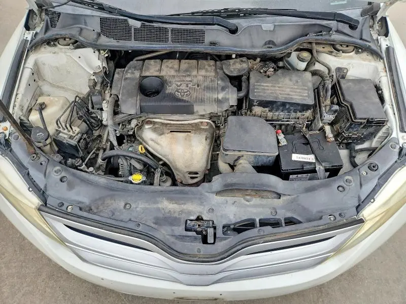2013 TOYOTA VENZA LE  
