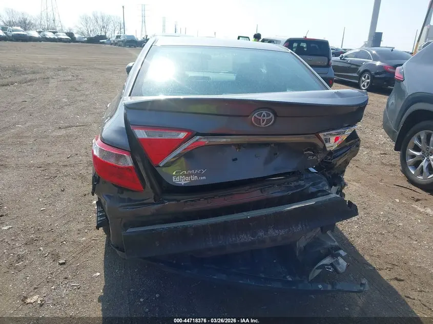 2017 TOYOTA CAMRY SE