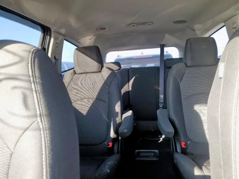 2014 CHEVROLET TRAVERSE LT  
