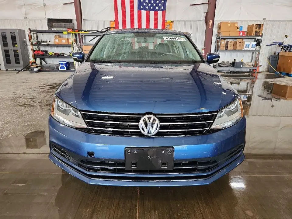 2017 VOLKSWAGEN JETTA SE  