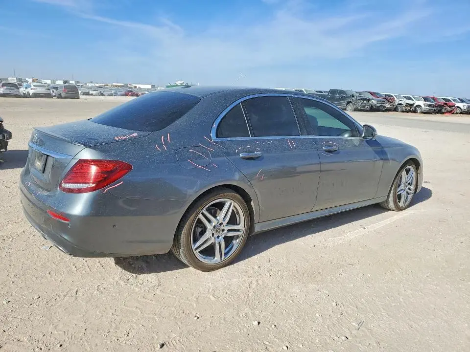 2017 MERCEDES-BENZ E 300  