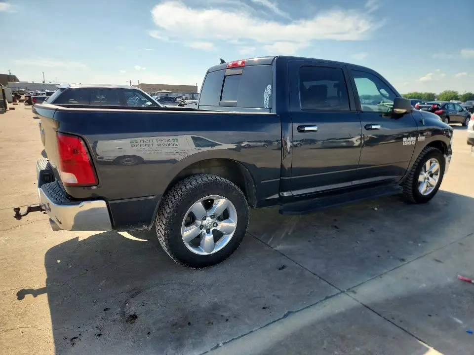 2013 RAM 1500 SLT  