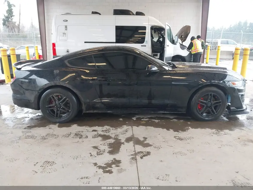 2015 FORD MUSTANG V6