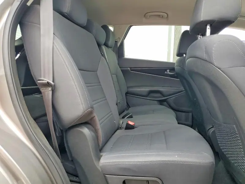 2019 KIA SORENTO LX V6  