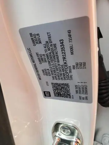 2024 CHEVROLET COLORADO LT  