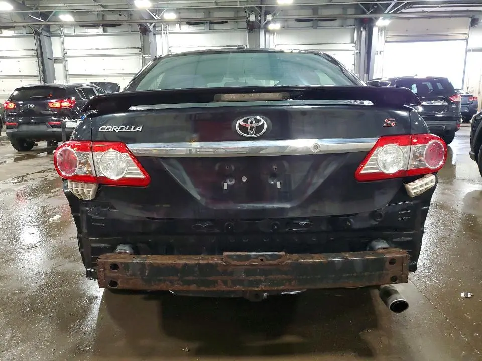 2011 TOYOTA COROLLA S  