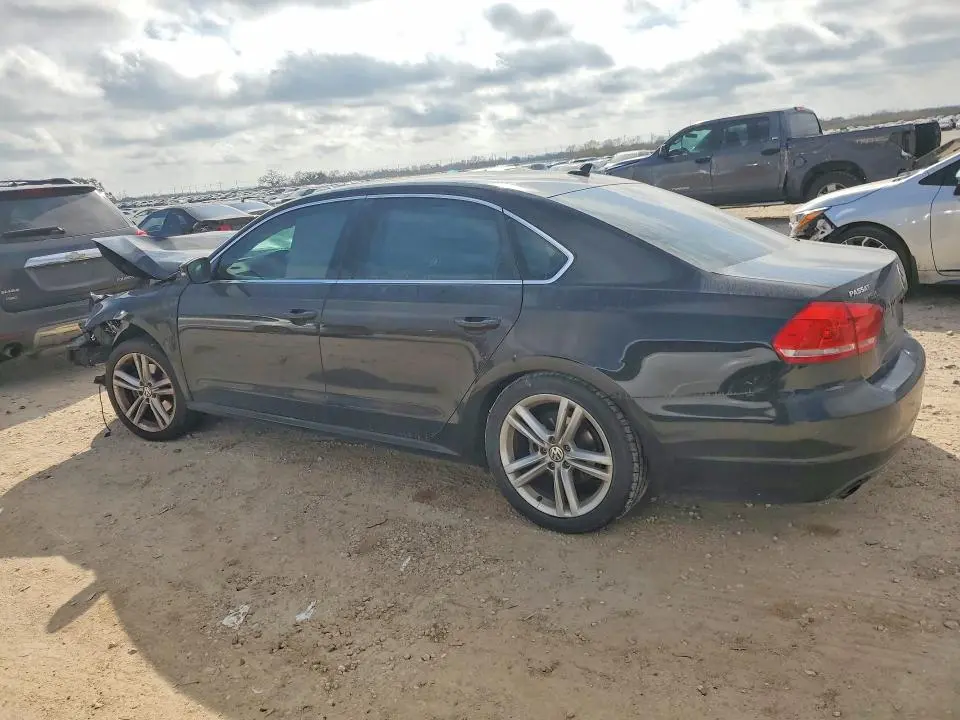 2014 VOLKSWAGEN PASSAT SE  