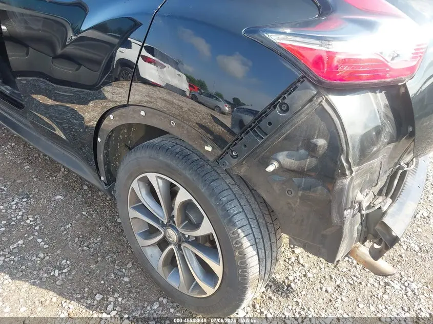 2017 NISSAN JUKE SV