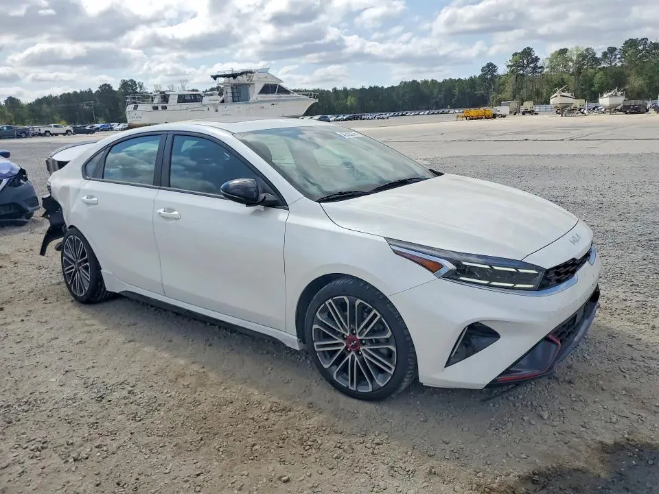 2023 KIA FORTE GT  