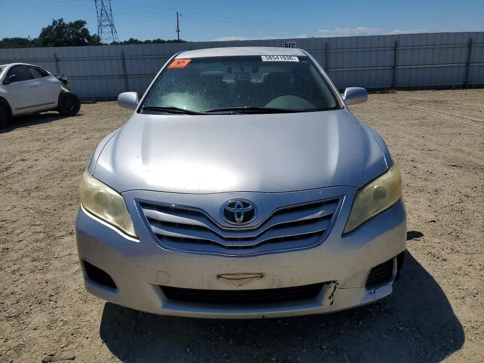 2010 TOYOTA CAMRY LE  