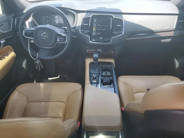 2017 VOLVO XC90 T6
