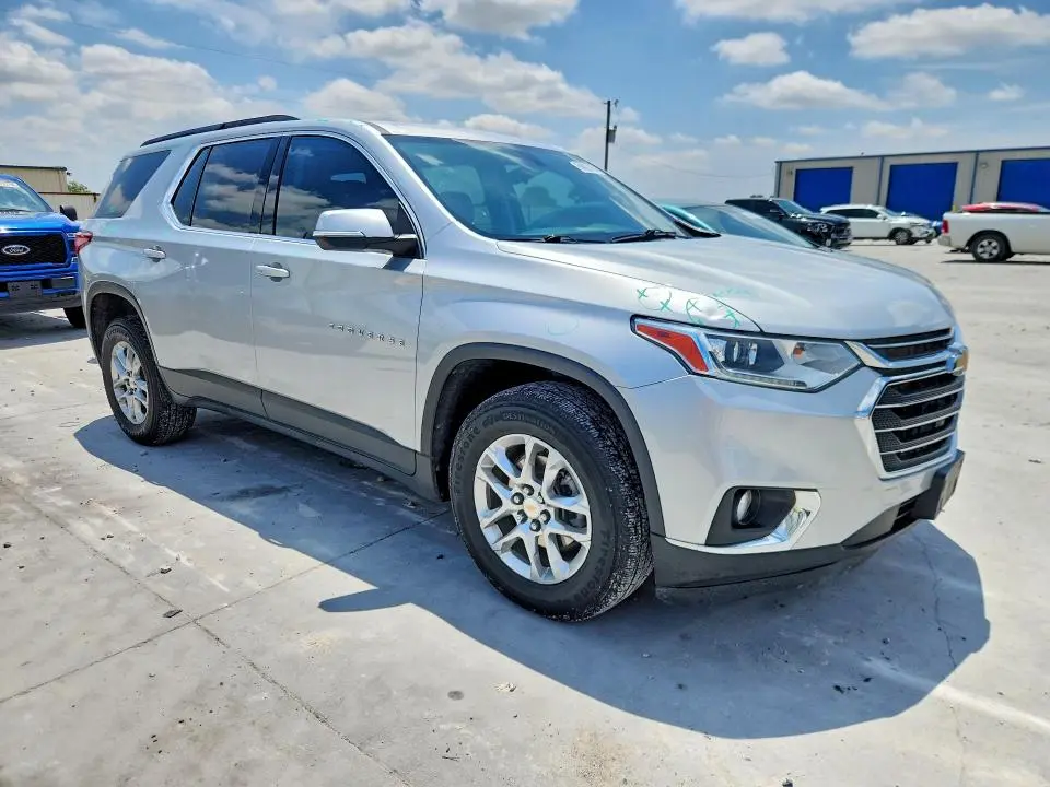 2021 CHEVROLET TRAVERSE LT  