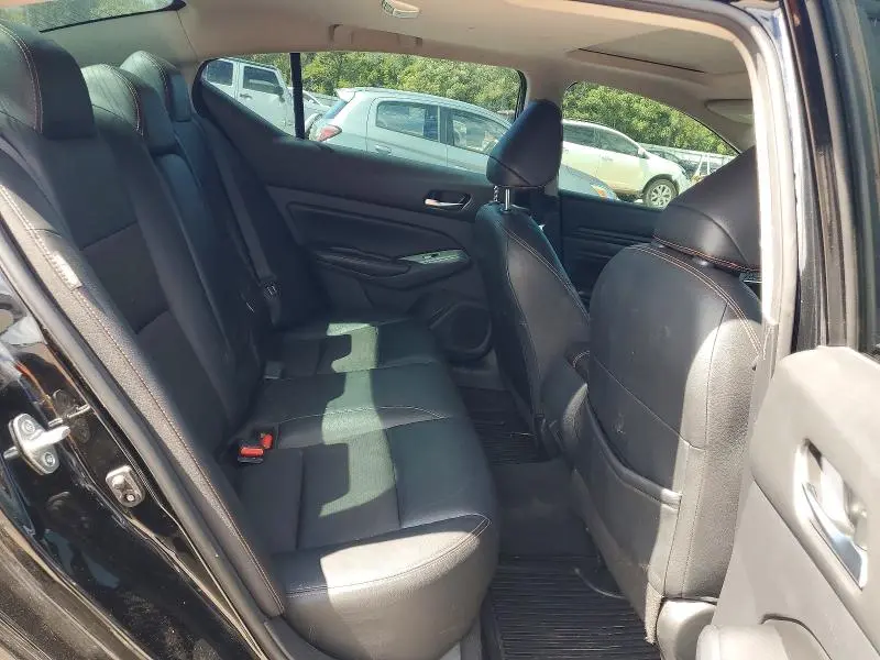 2022 NISSAN ALTIMA SR  
