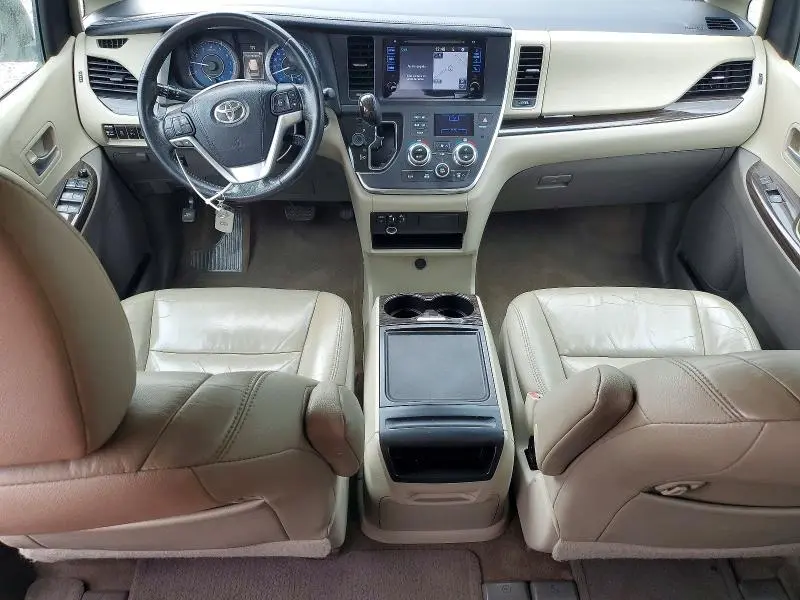 2016 TOYOTA SIENNA XLE 8-PASSENGER  