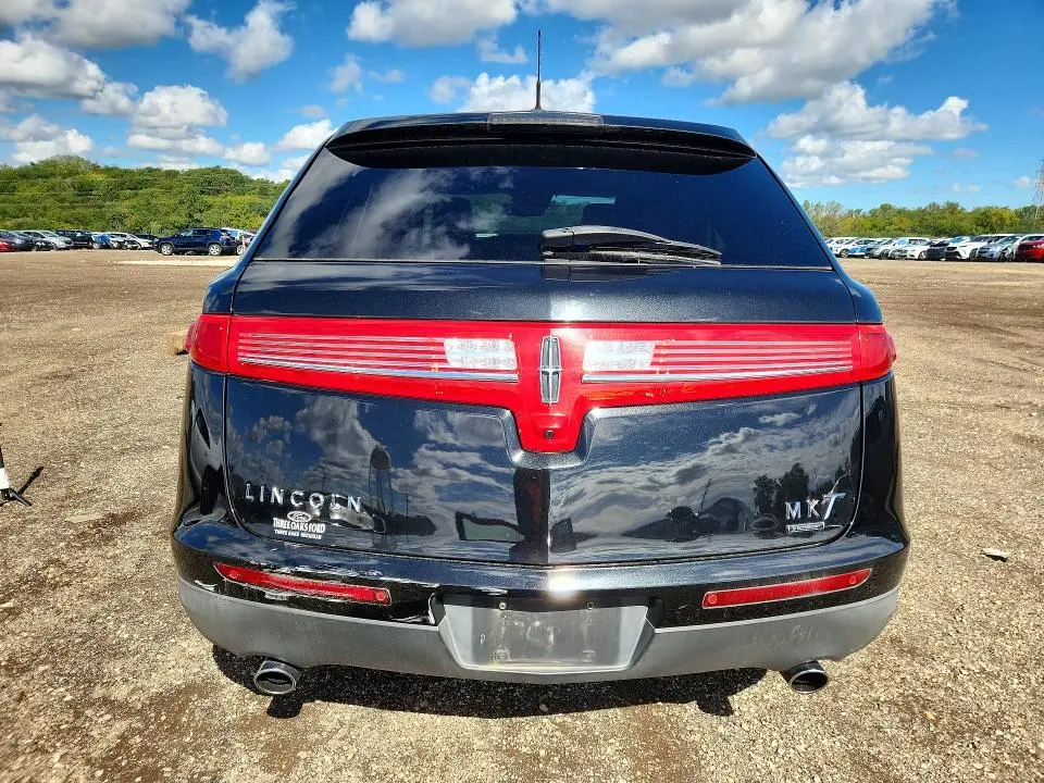 2010 LINCOLN MKT   