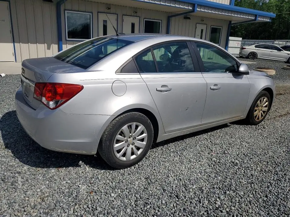 2011 CHEVROLET CRUZE LS   