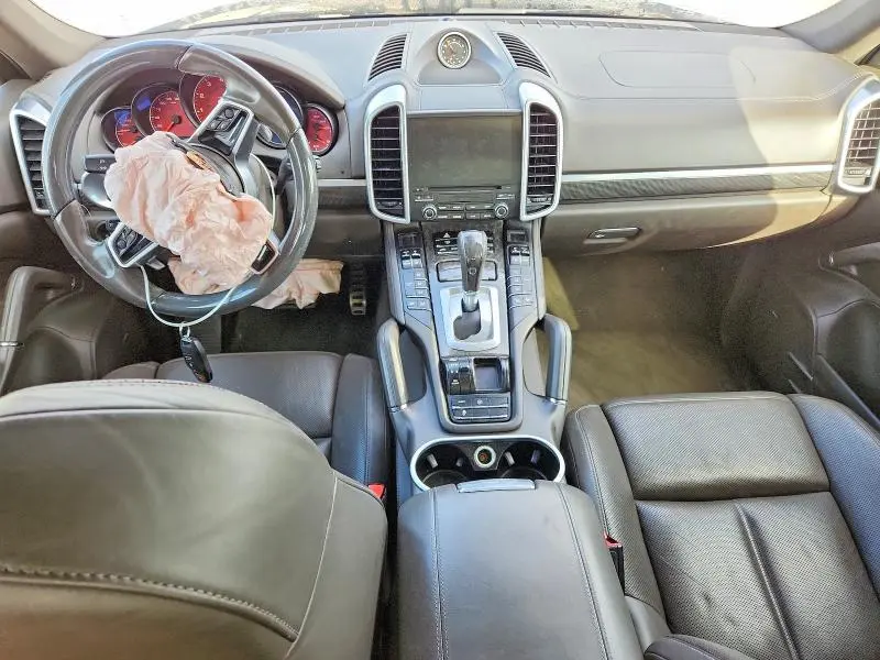 2017 PORSCHE CAYENNE S  