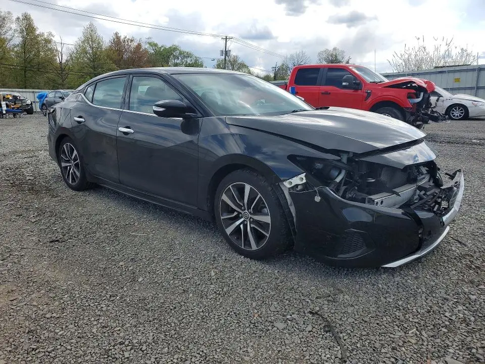 2021 NISSAN MAXIMA SV  